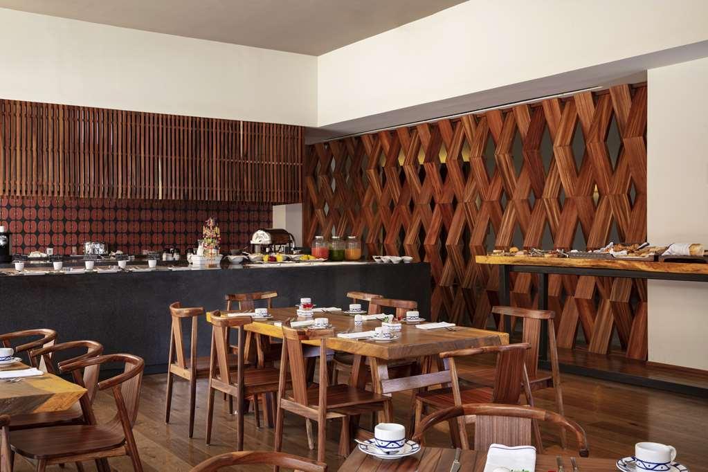 Hotel Hyatt Centric Campestre León Restaurante foto